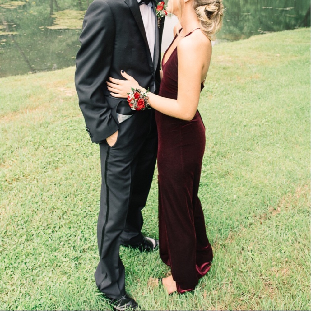 Beautiful deep wine color!